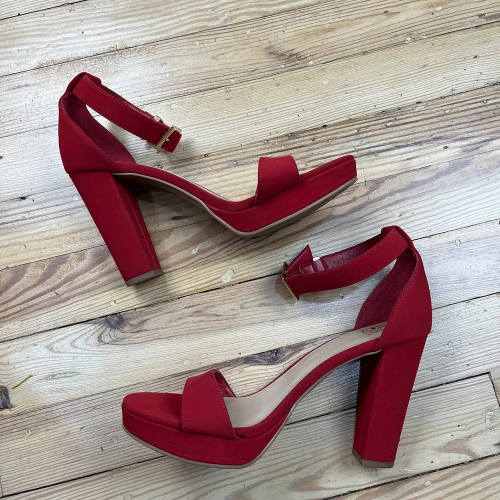 Dream Pairs Red Faux Suede Platform Block Heel Sandals Ankle Strap Size 8 4inch